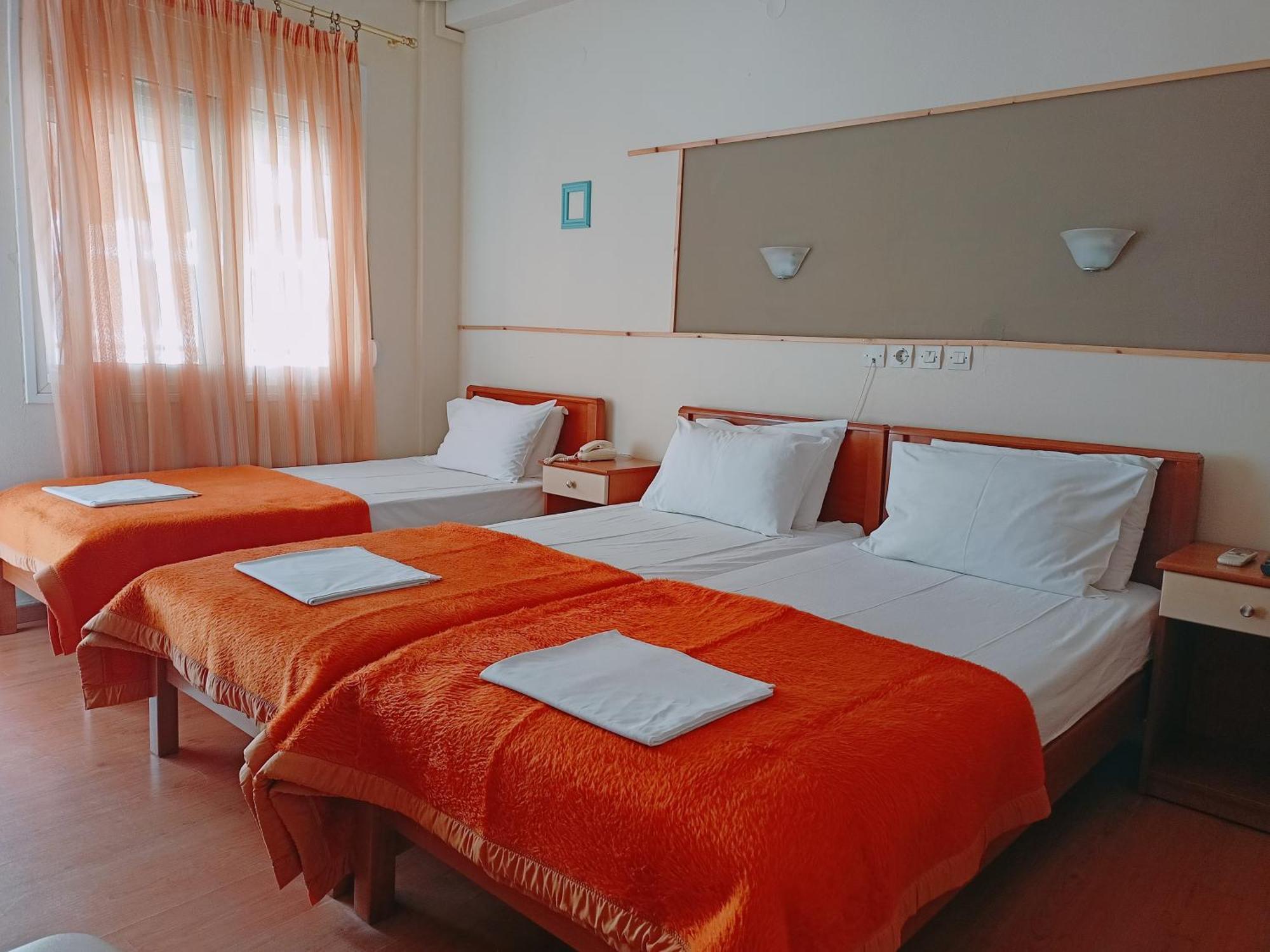 Efstratios Hotel Лутра-Эдипсу Номер фото