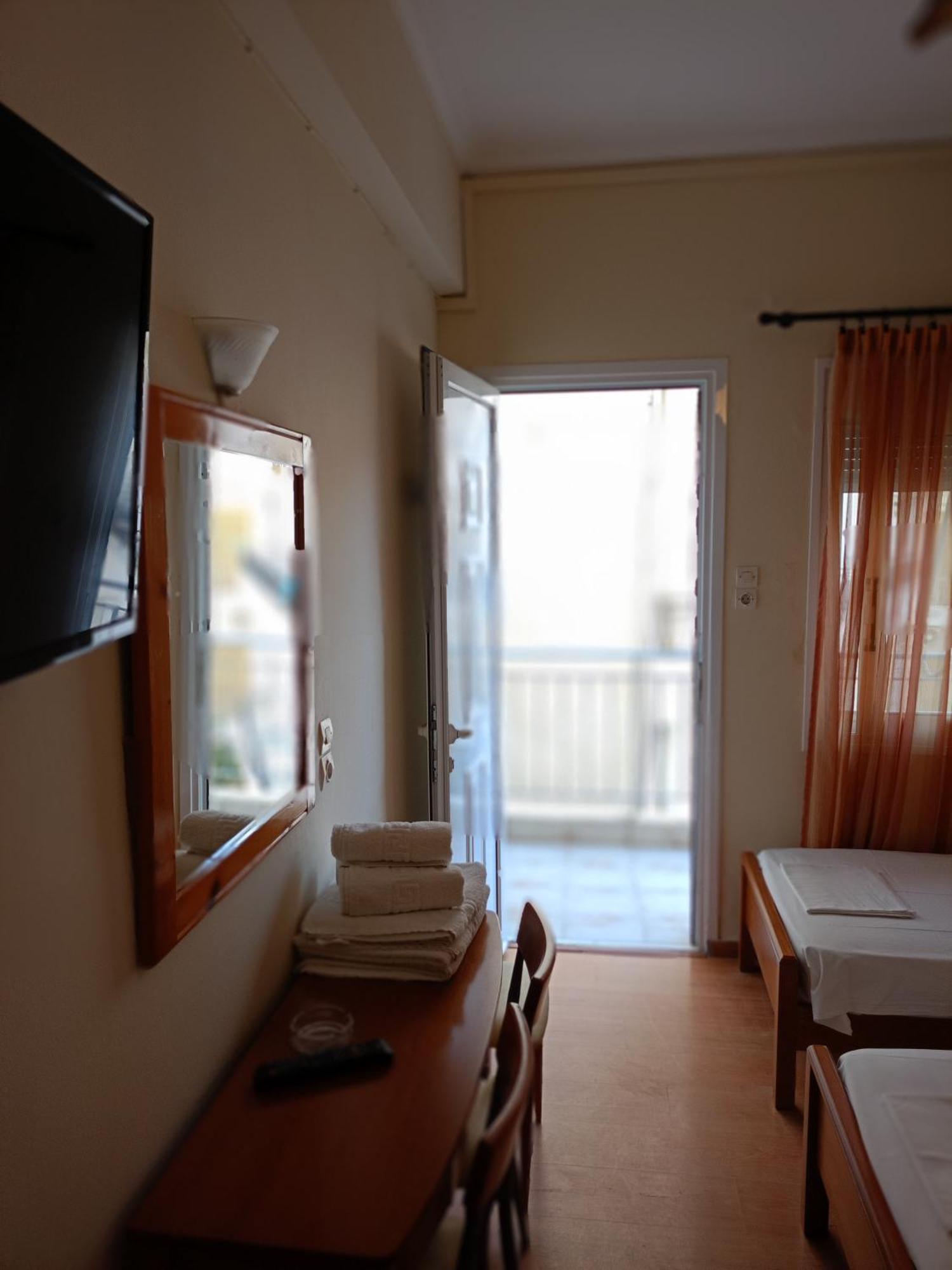 Efstratios Hotel Лутра-Эдипсу Экстерьер фото