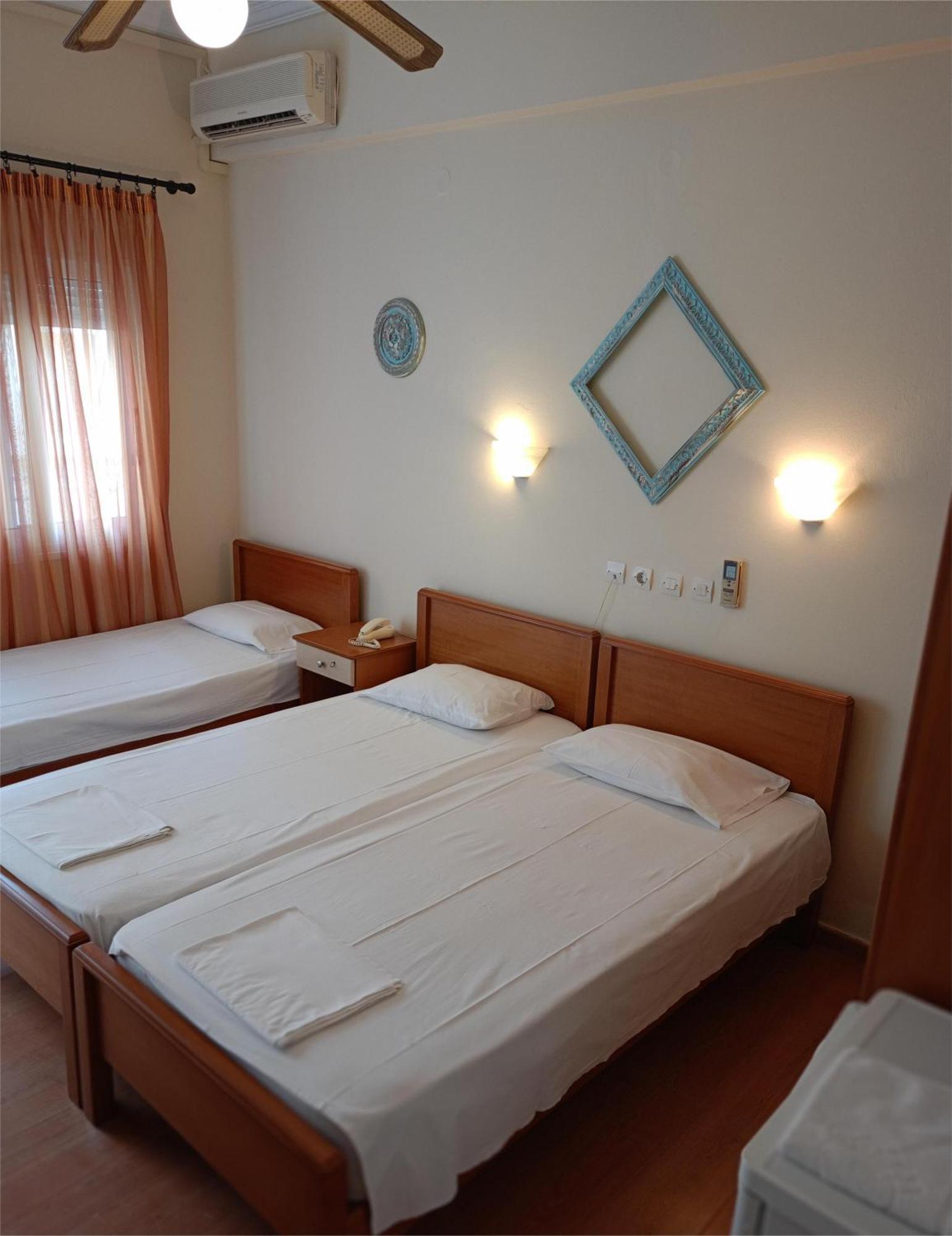 Efstratios Hotel Лутра-Эдипсу Экстерьер фото