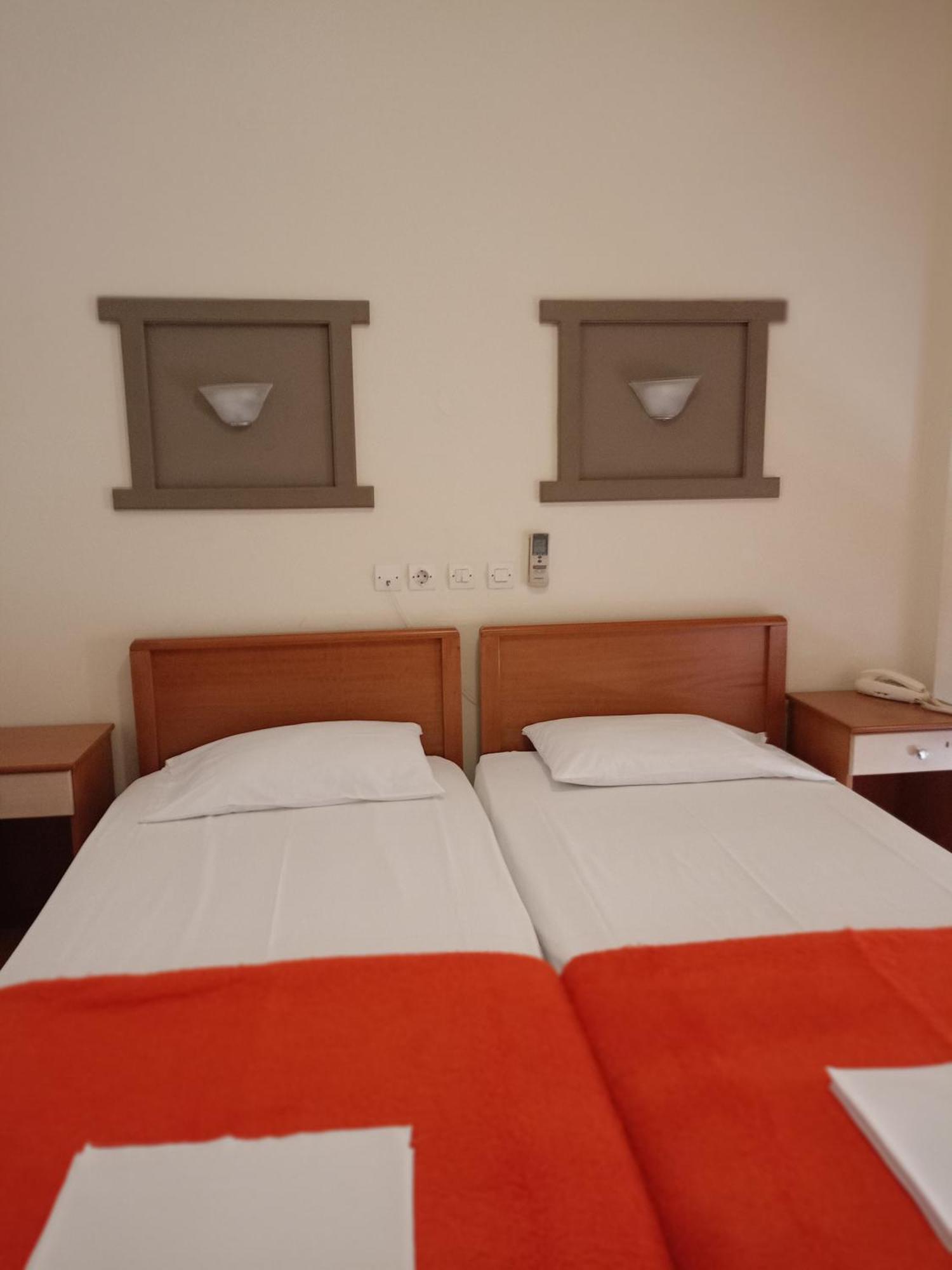 Efstratios Hotel Лутра-Эдипсу Экстерьер фото