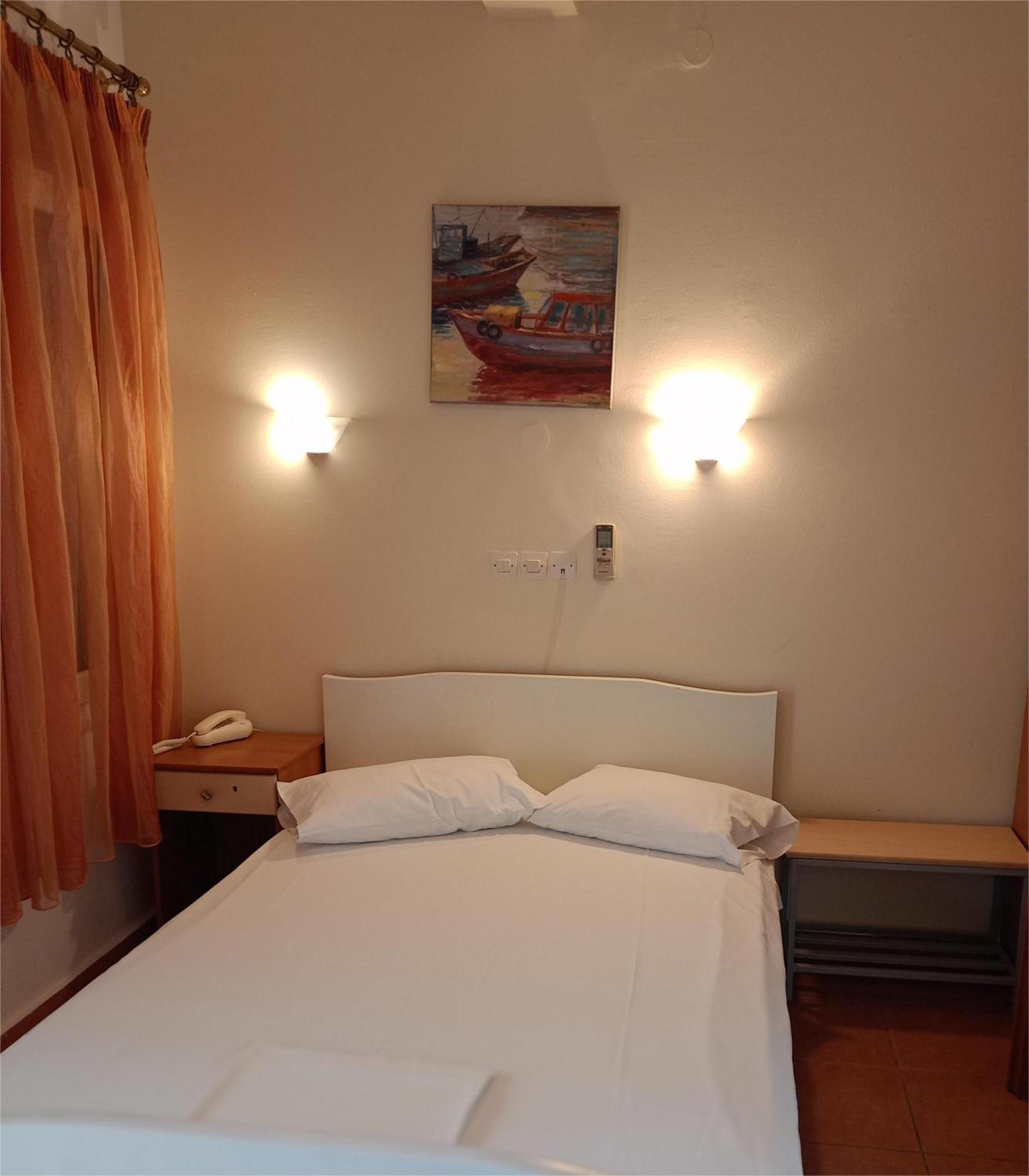Efstratios Hotel Лутра-Эдипсу Экстерьер фото